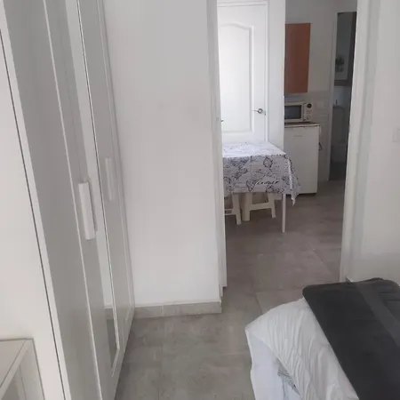 Alba 2 Y Alba 3 Con Bano Lägenhetshotell